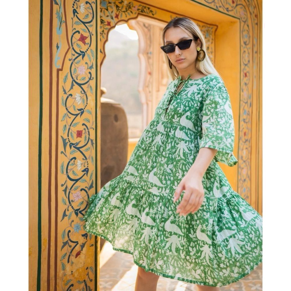 Sohana Liz Dress in Green Bird Sise S / Pristine condition